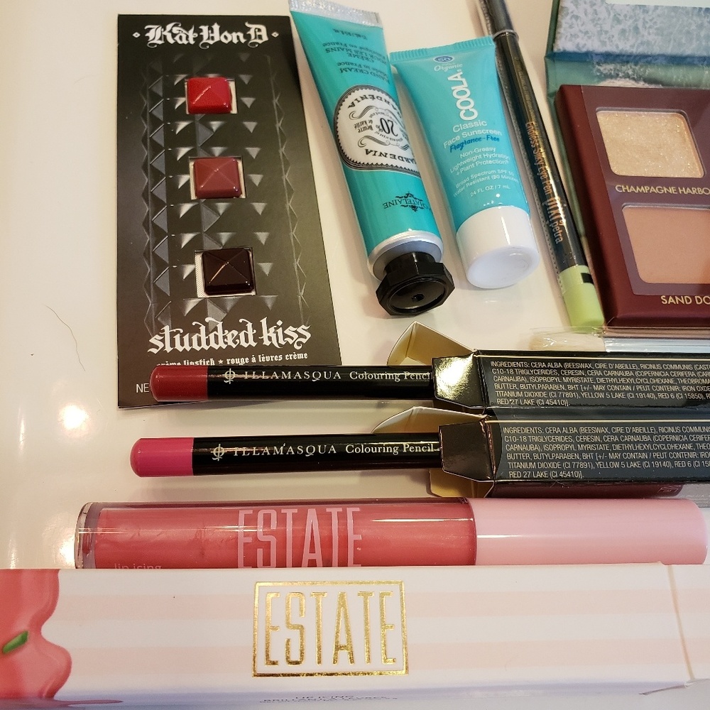 NWTπ Makeup Bundle!! - Picture 4 of 4